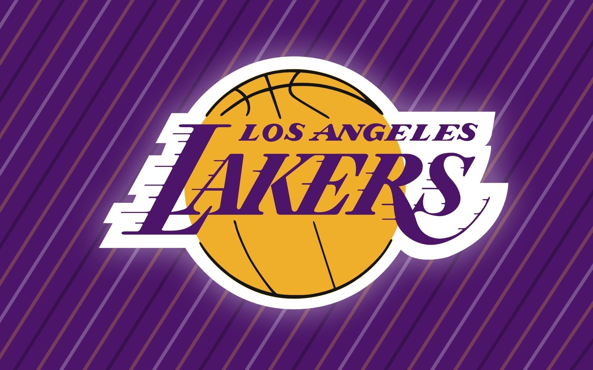 托桑·埃夫布奥姆万在NBA常规赛中贡献11.2分和4.2个篮板，埃托奥与布冯相视一笑