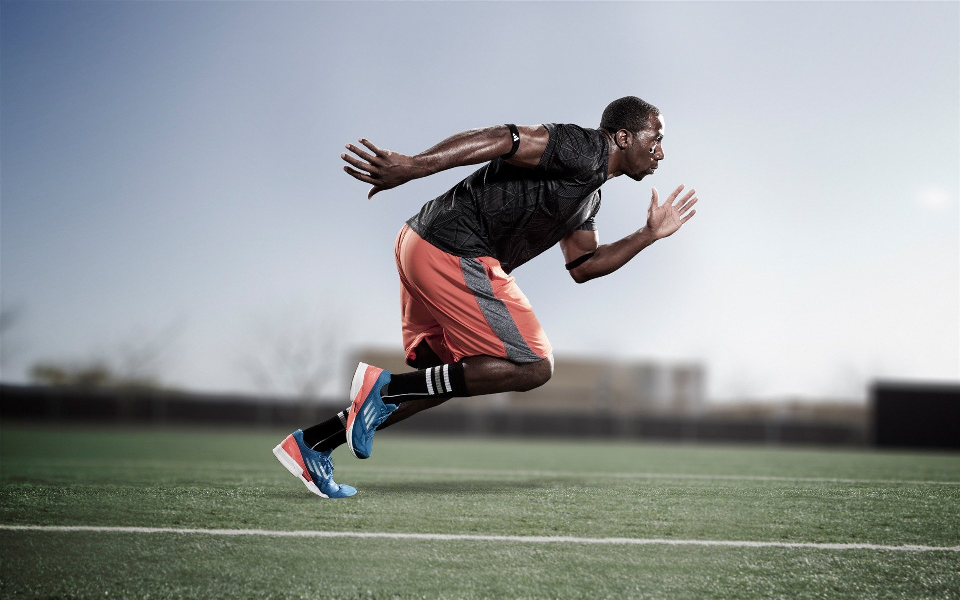 “村超”足球赛事吸引上百万人次到场观战,超5000万人次在线围观